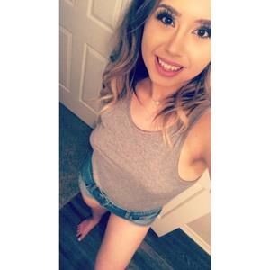 Meet your Posher, Julia